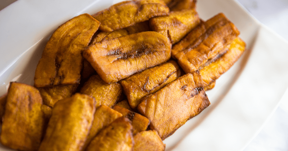 Golden fried plantain – Sweet and crispy Caribbean classic side dish