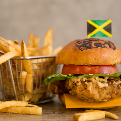 Fried chicken sandwich with fresh toppings – thumbnail view